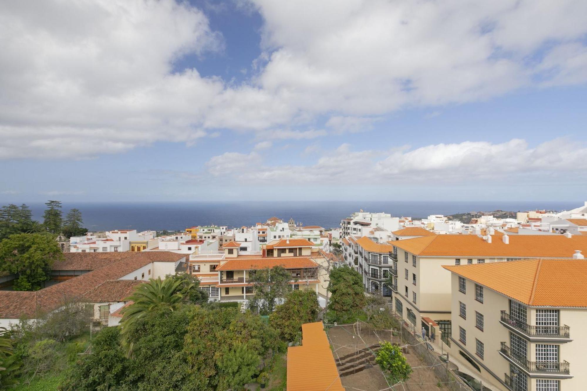 Rooftop View Escape - 1 Minute To Center And Fast Wi-Fi - Special Low Season Price For May And June イコー・デ・ロス・ビノス エクステリア 写真